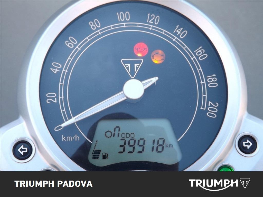 TRIUMPH Street Twin 900 