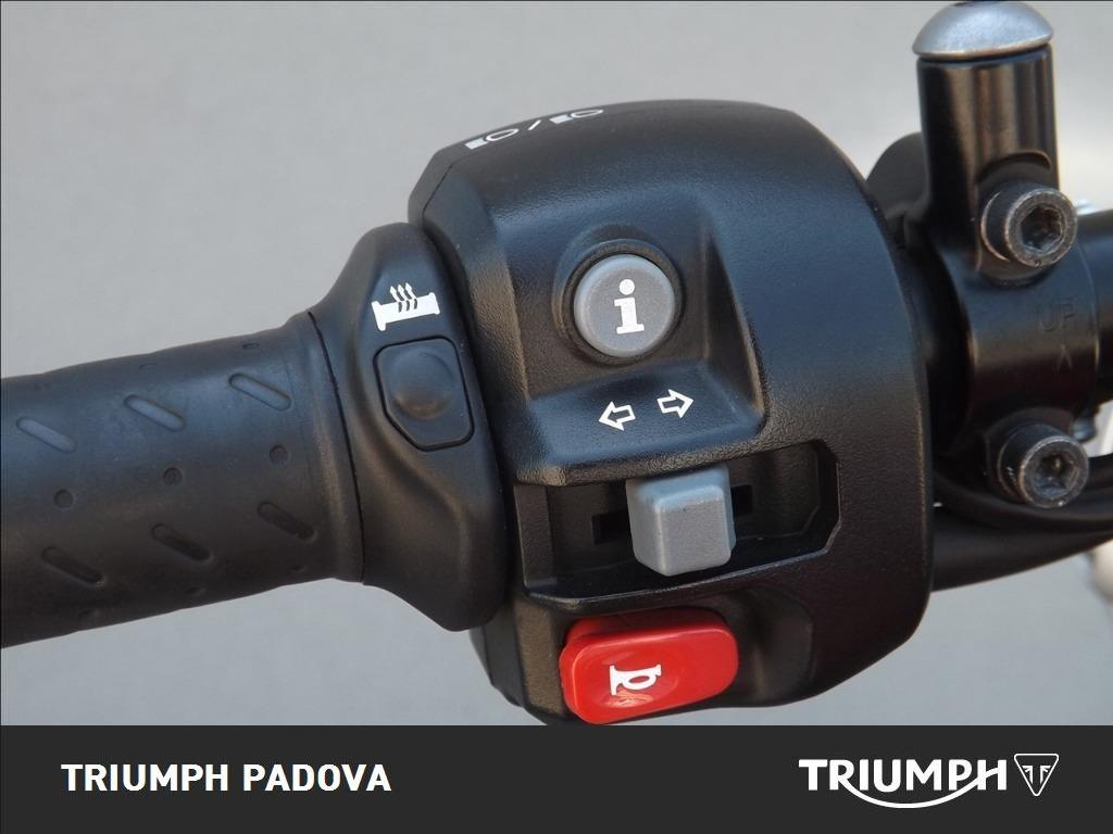 TRIUMPH Street Twin 900 