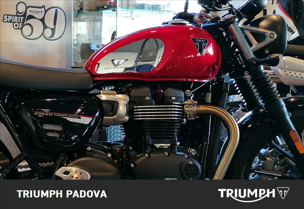 TRIUMPH Speed Twin 900 Chrome Edition Abs