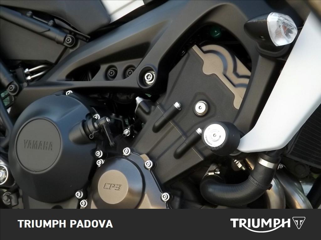 YAMAHA MT-09 850 Abs