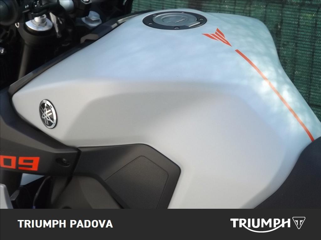 YAMAHA MT-09 850 Abs
