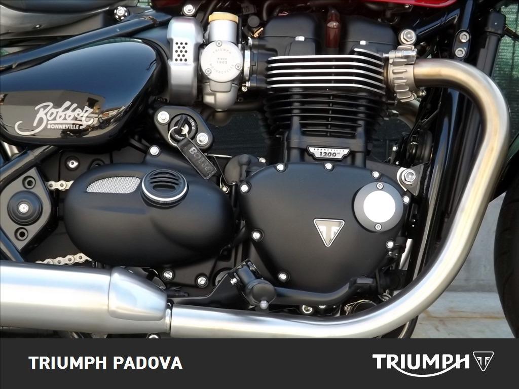 TRIUMPH Bonneville 1200 Bobber 