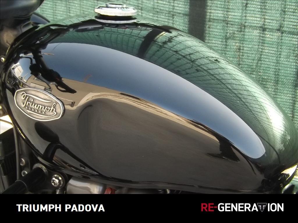 TRIUMPH Bonneville 1200 Bobber 