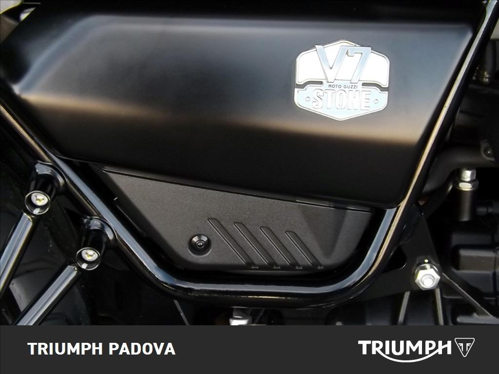 MOTO GUZZI V7 850 Stone Abs