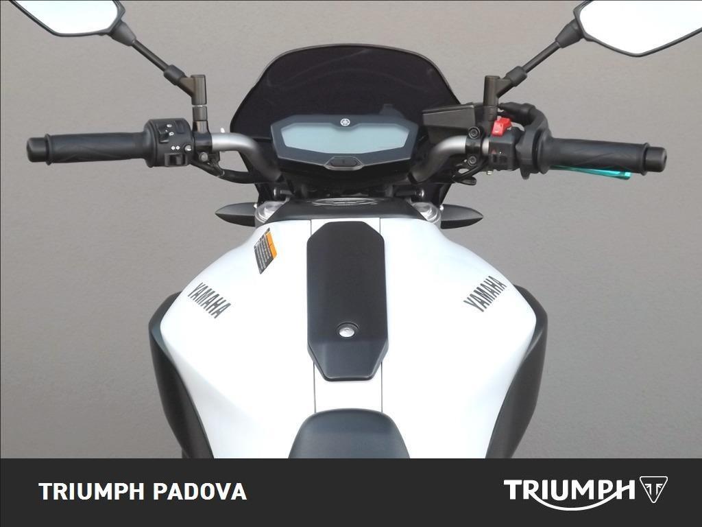 YAMAHA MT-07 690 