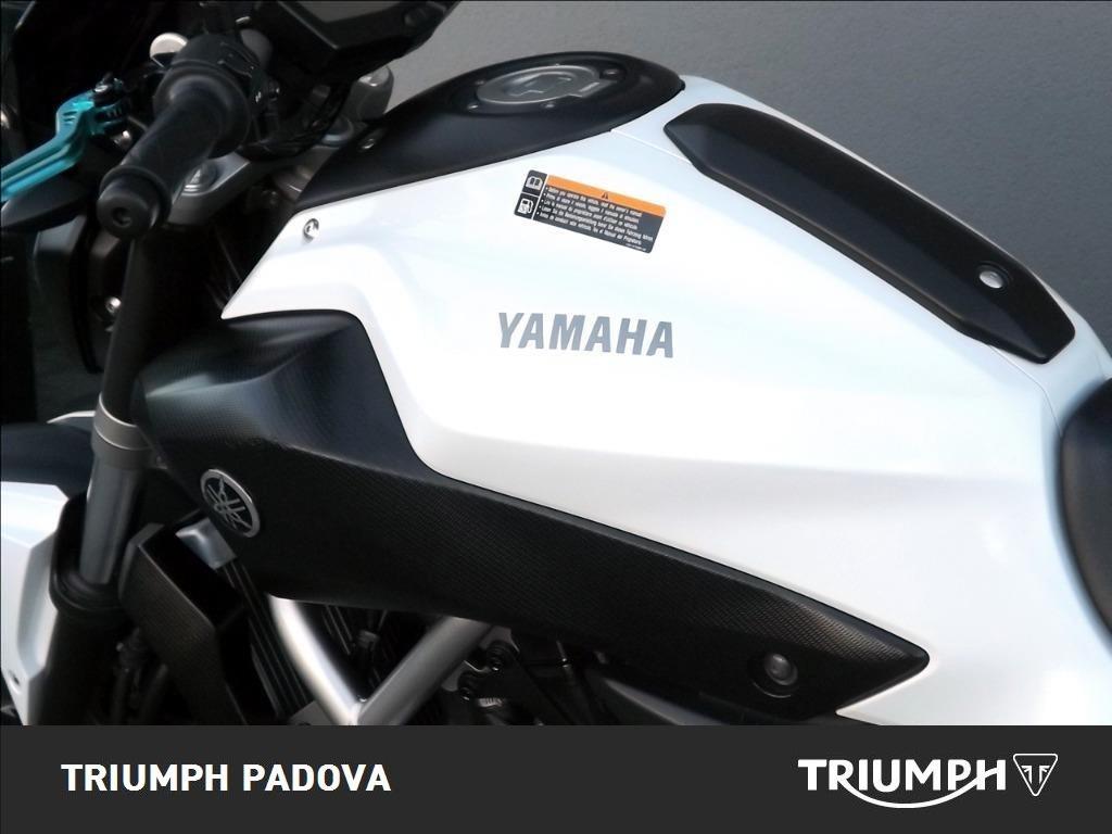 YAMAHA MT-07 690 
