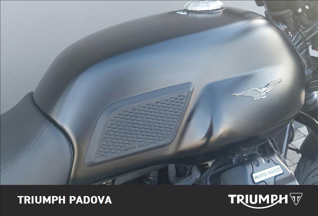 MOTO GUZZI V7 850 Stone Abs