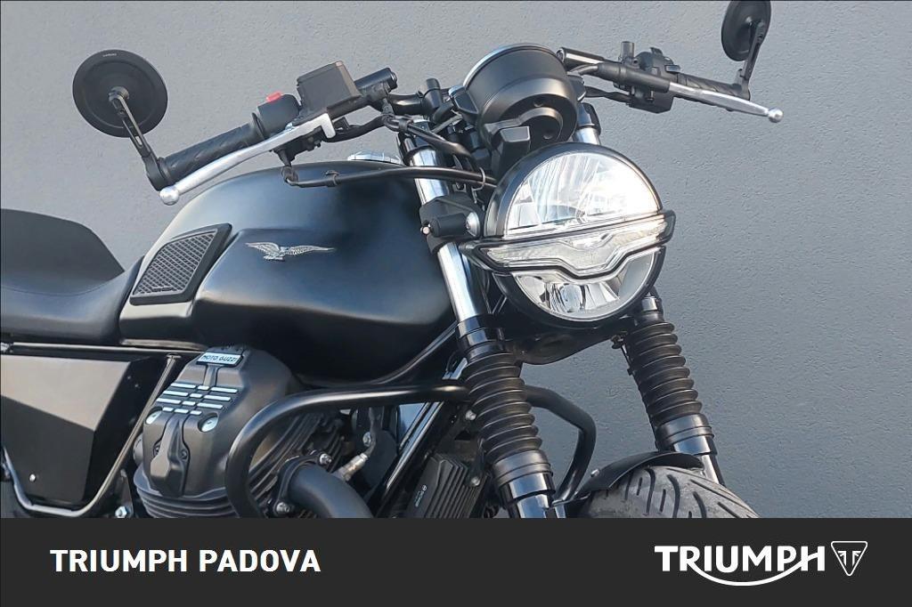 MOTO GUZZI V7 850 Stone Abs