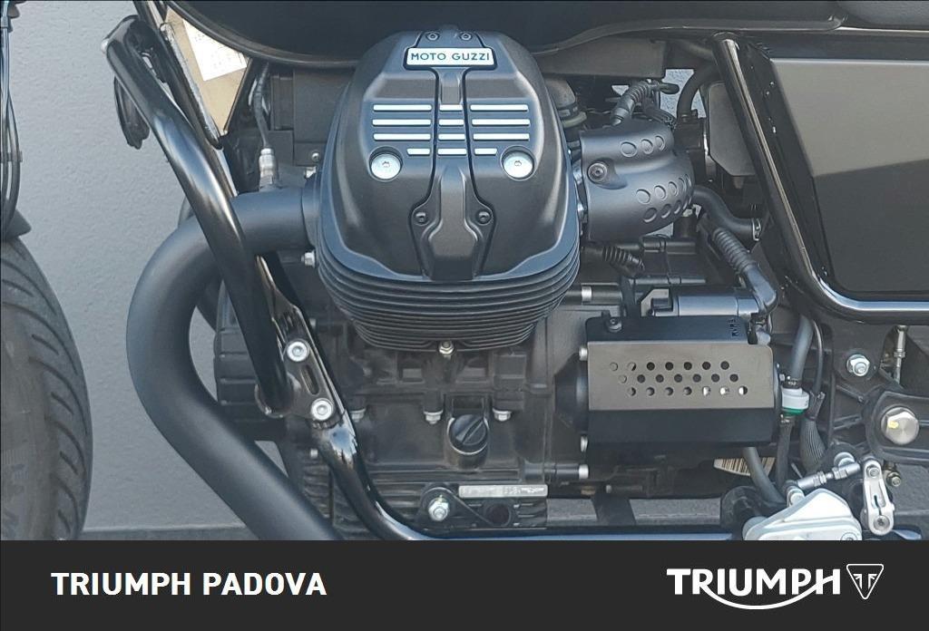 MOTO GUZZI V7 850 Stone Abs