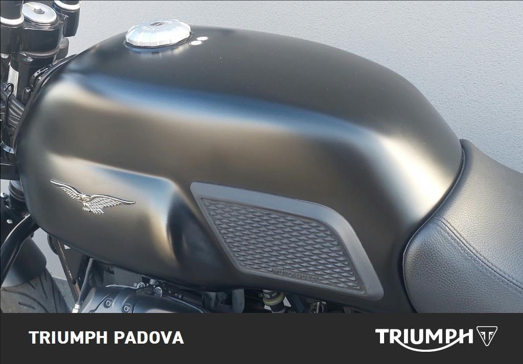 MOTO GUZZI V7 850 Stone Abs