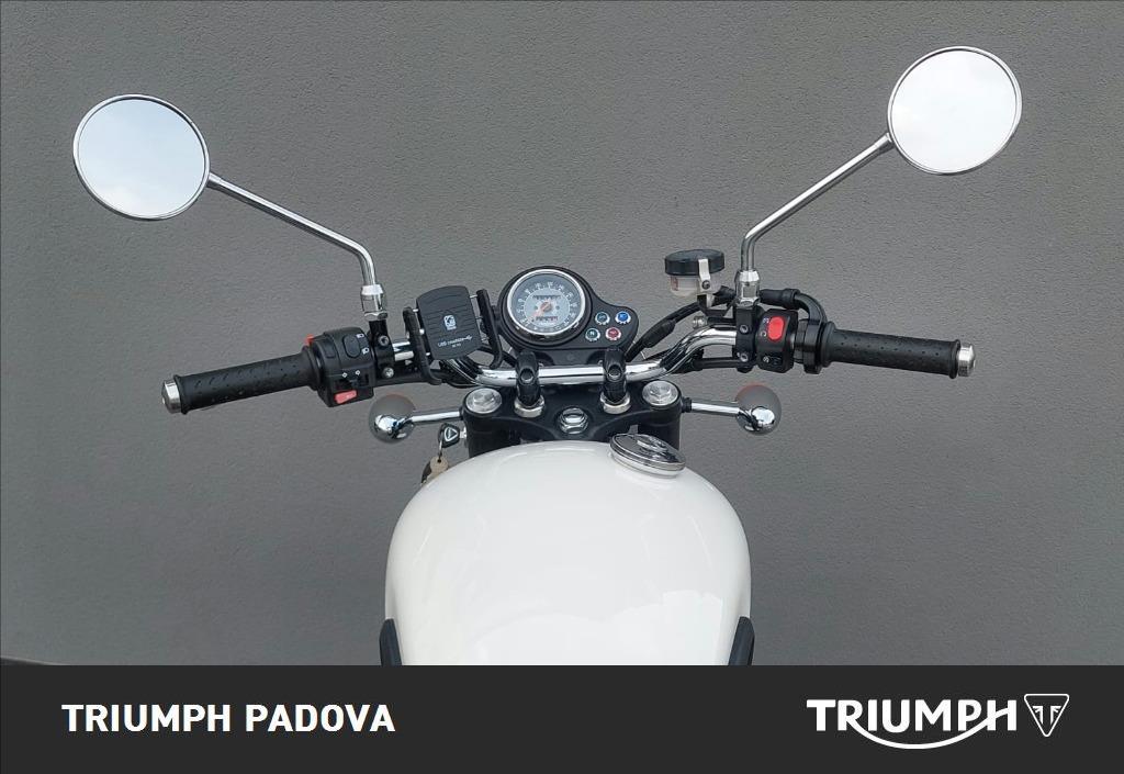 TRIUMPH Bonneville 865 SE