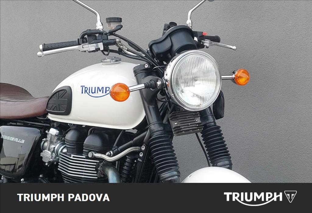 TRIUMPH Bonneville 865 SE