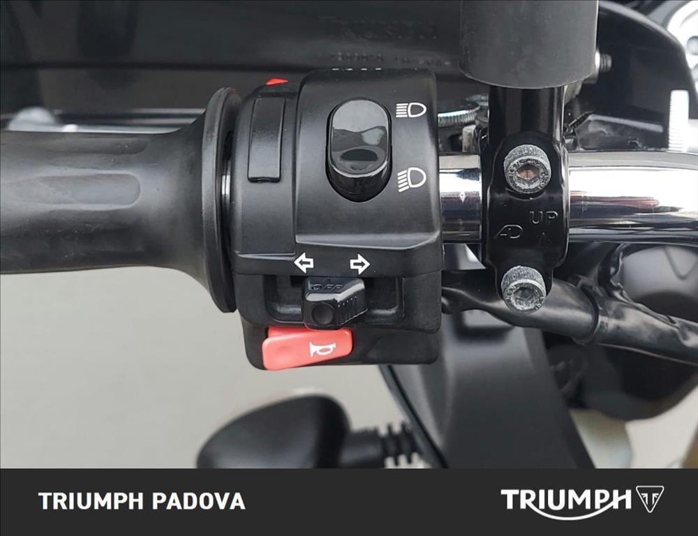 TRIUMPH Tiger 1050 