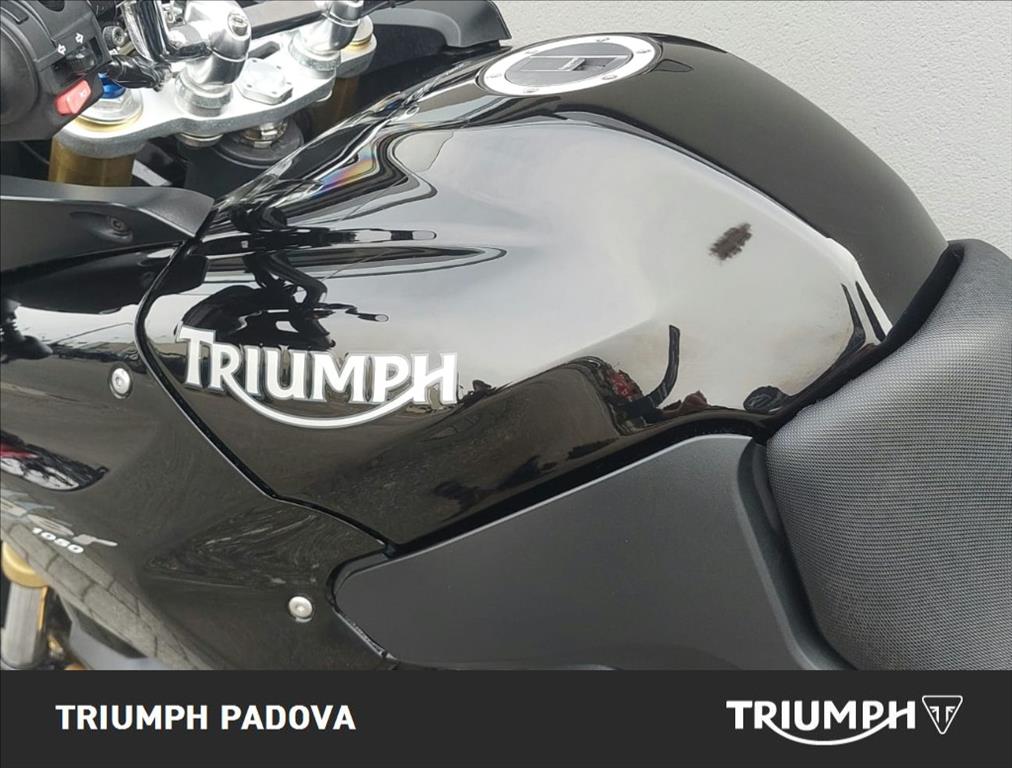 TRIUMPH Tiger 1050 
