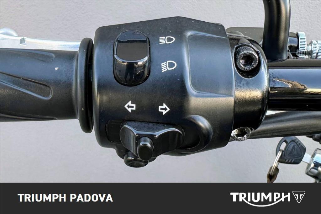 TRIUMPH Bonneville 865 T100 Black