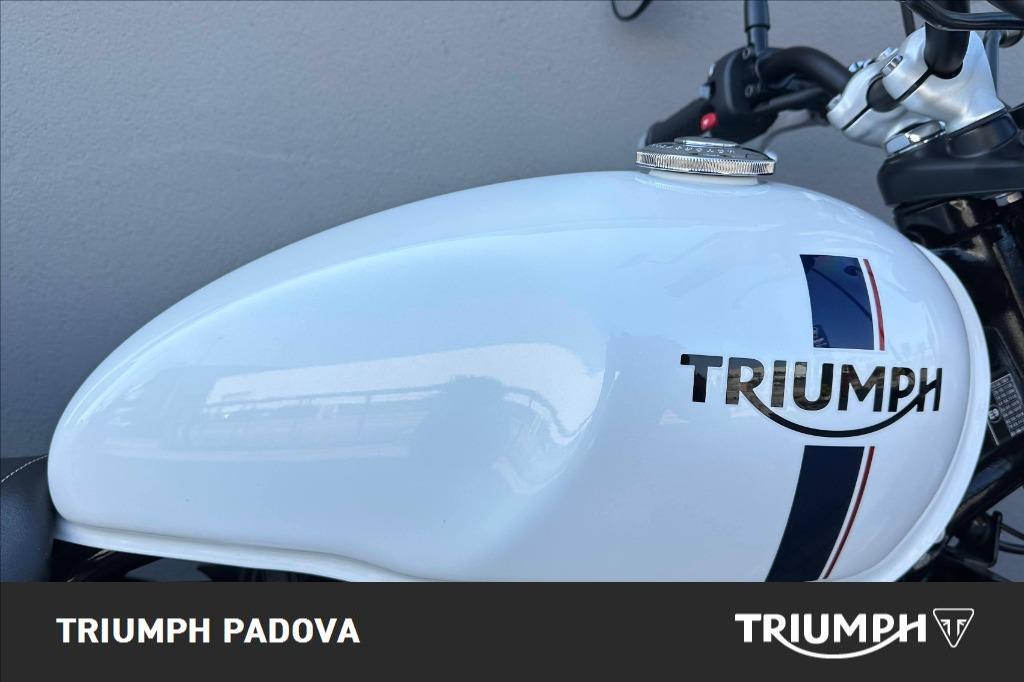 TRIUMPH Street Twin 900 