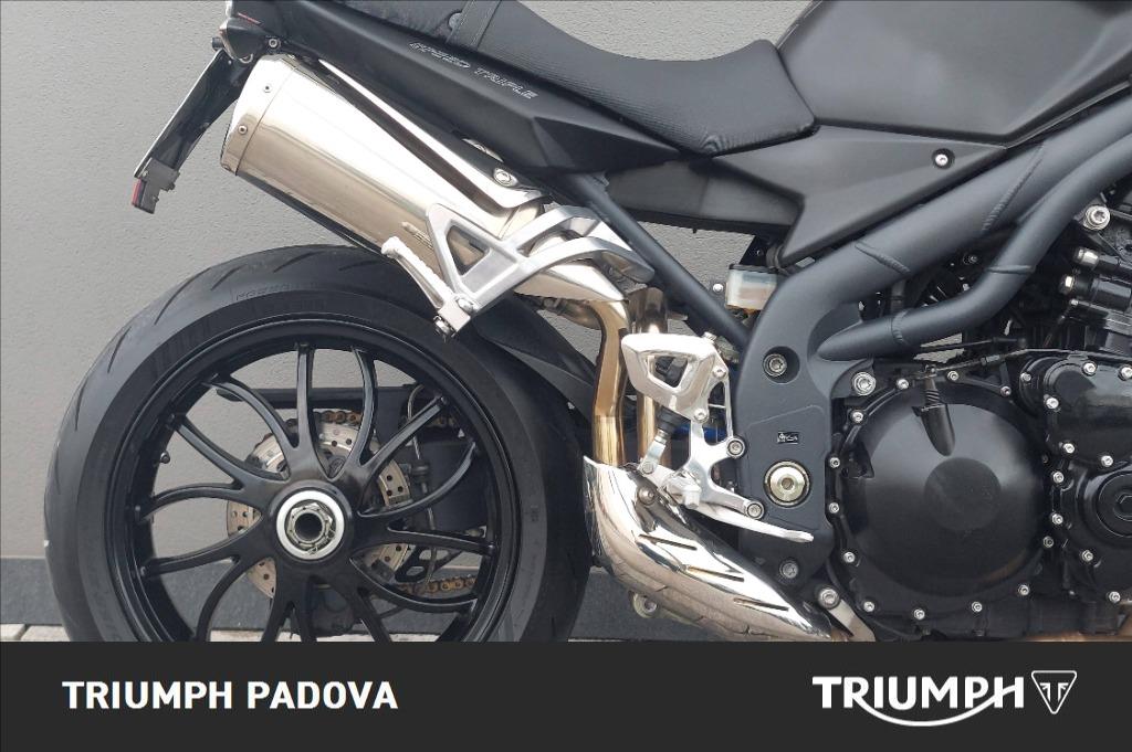 TRIUMPH Speed Triple 1050 