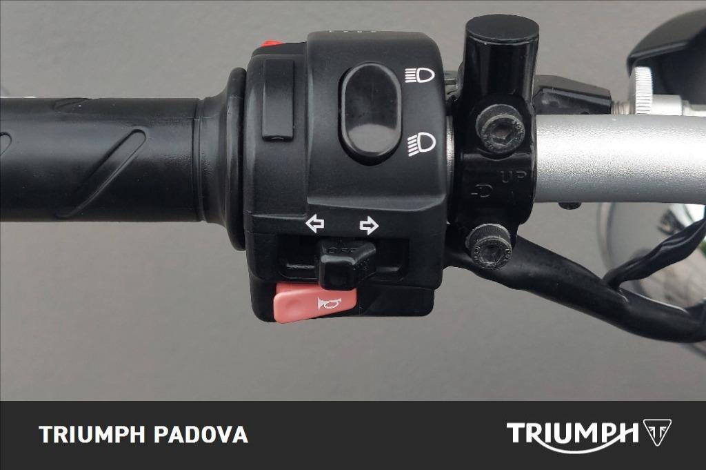 TRIUMPH Speed Triple 1050 