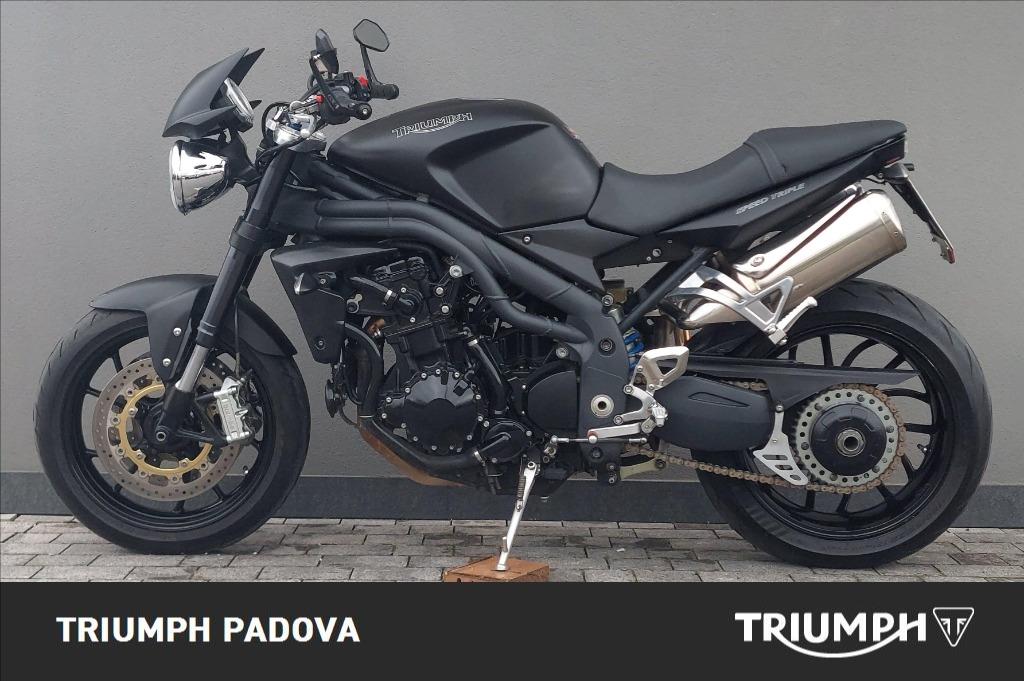 TRIUMPH Speed Triple 1050 