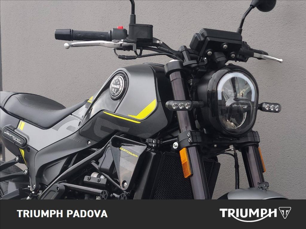 BENELLI Leoncino 250 E5