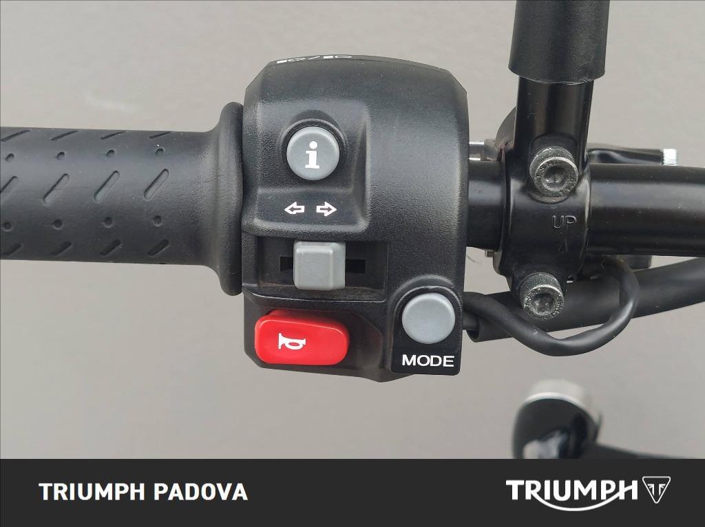 TRIUMPH Street Twin 900 