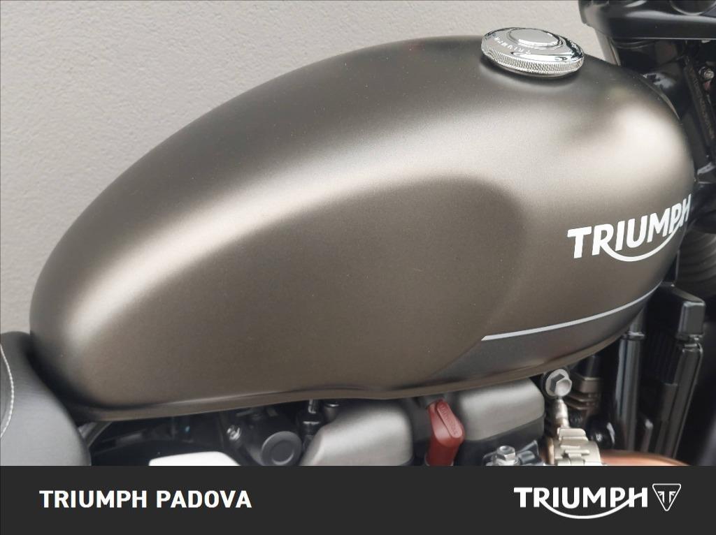 TRIUMPH Street Twin 900 