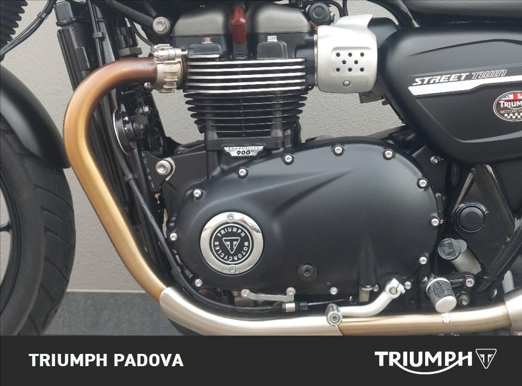 TRIUMPH Street Twin 900 