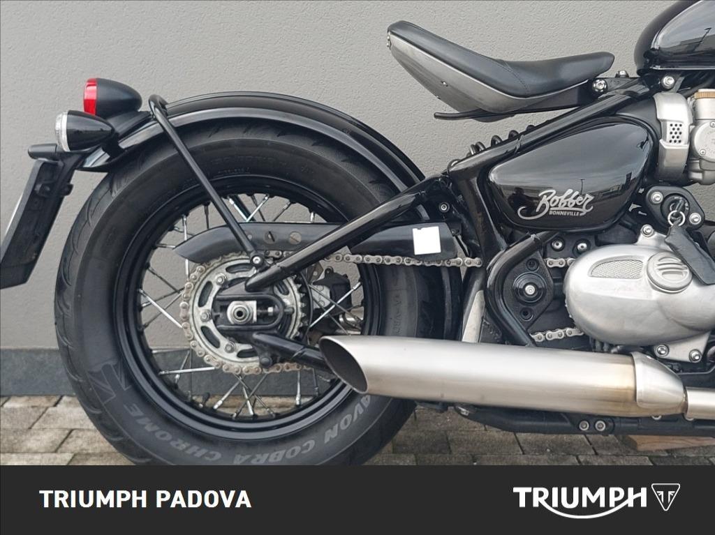 TRIUMPH Bonneville 1200 Bobber E4