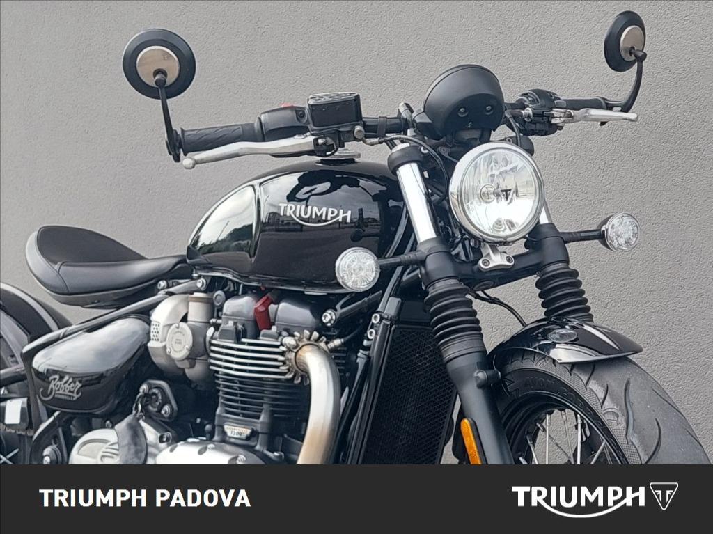 TRIUMPH Bonneville 1200 Bobber E4