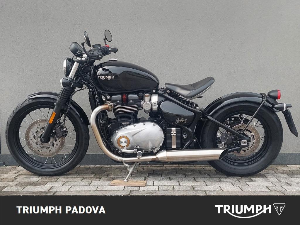 TRIUMPH Bonneville 1200 Bobber E4