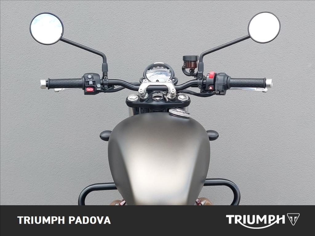 TRIUMPH Street Twin 900 