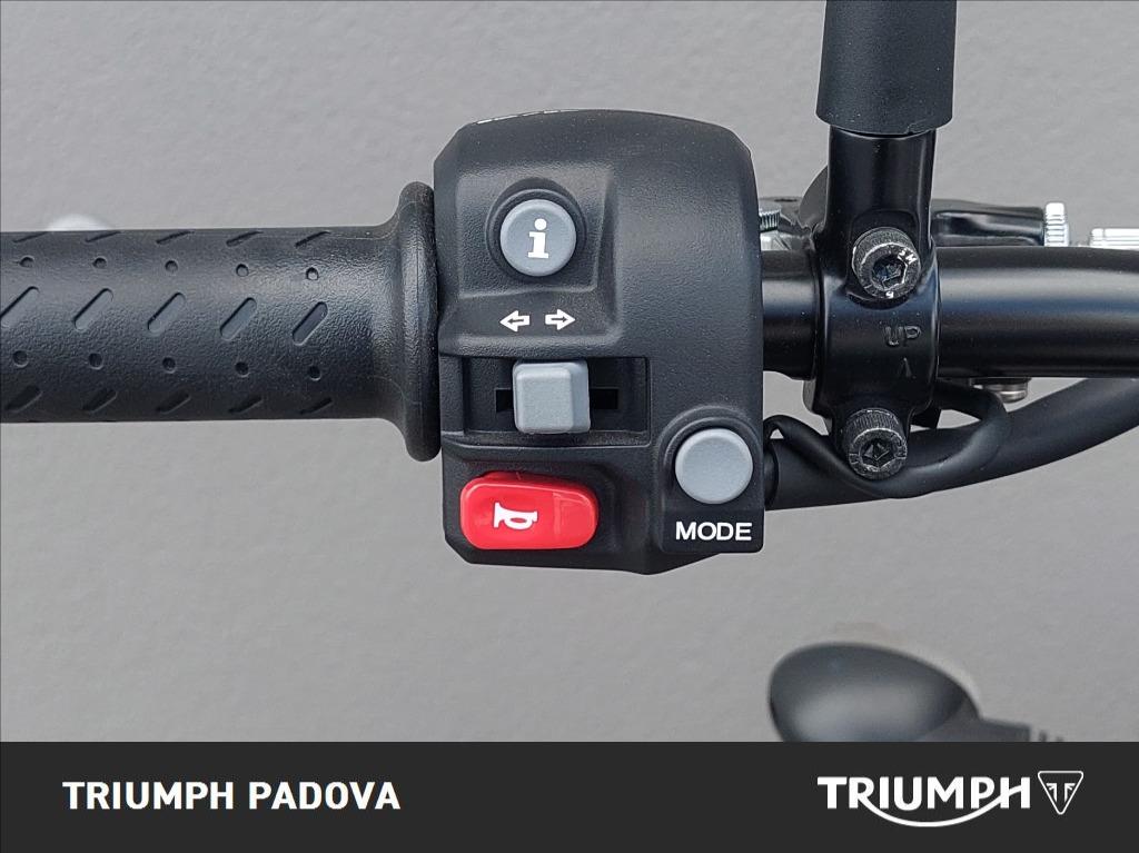 TRIUMPH Street Twin 900 