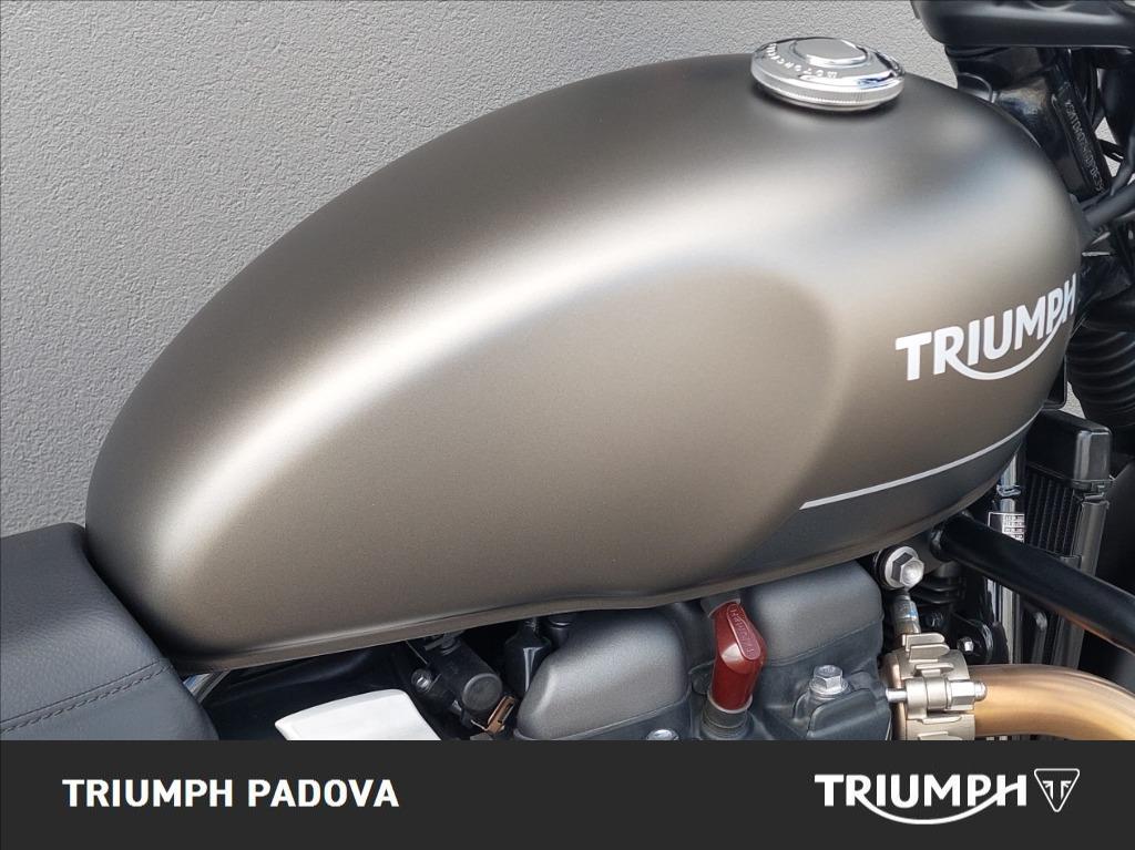 TRIUMPH Street Twin 900 