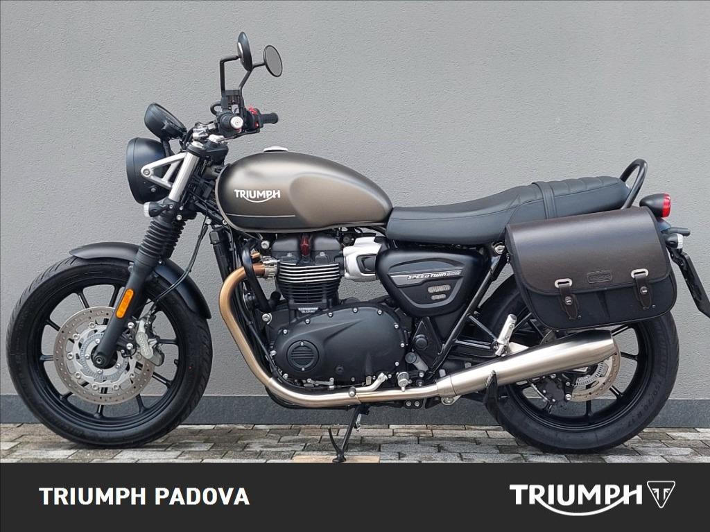 TRIUMPH Street Twin 900 