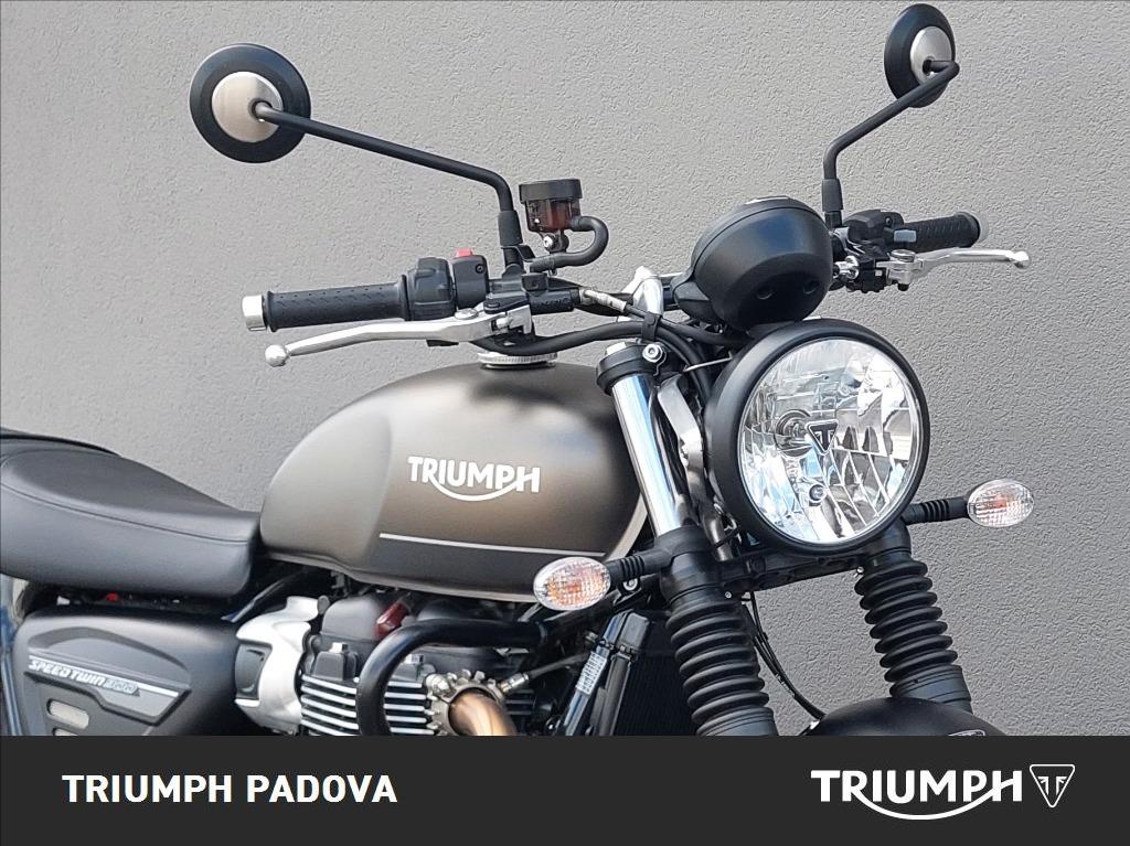 TRIUMPH Street Twin 900 