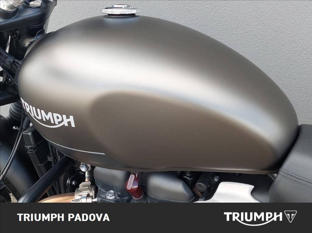 TRIUMPH Street Twin 900 