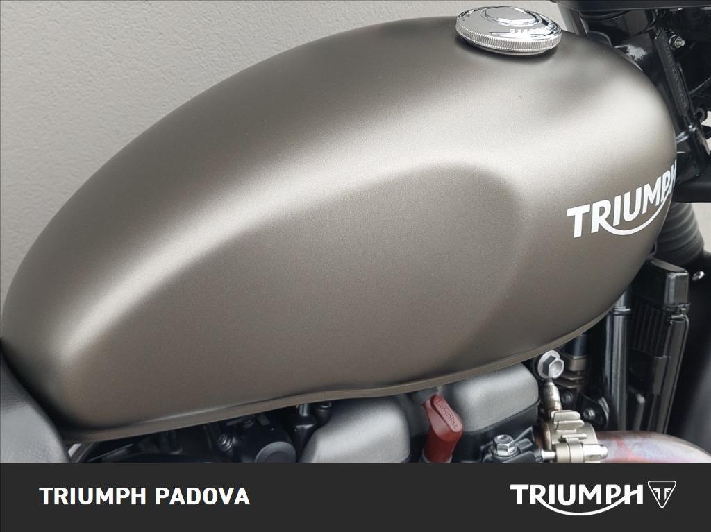 TRIUMPH Street Twin 900 