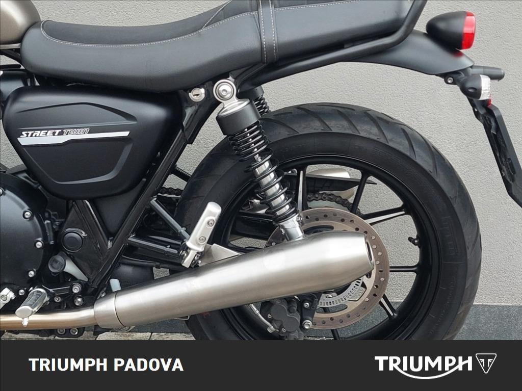 TRIUMPH Street Twin 900 