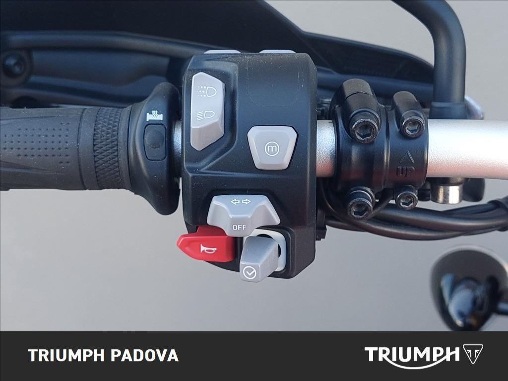 TRIUMPH Scrambler 1200 XE Gold Line Abs