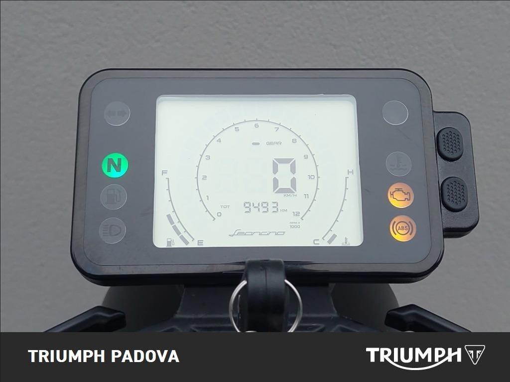 BENELLI Leoncino 250 E5