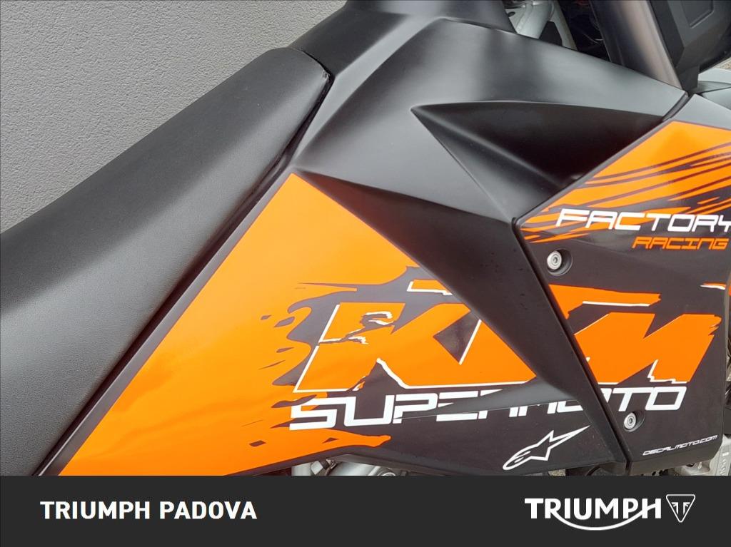 KTM 950 Supermoto 