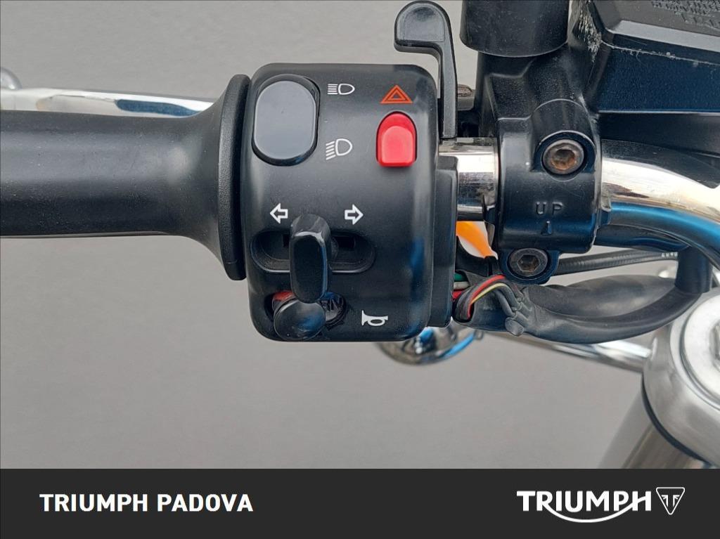 TRIUMPH Thunderbird 900 