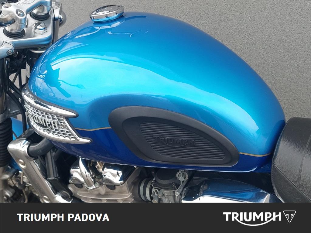 TRIUMPH Thunderbird 900 