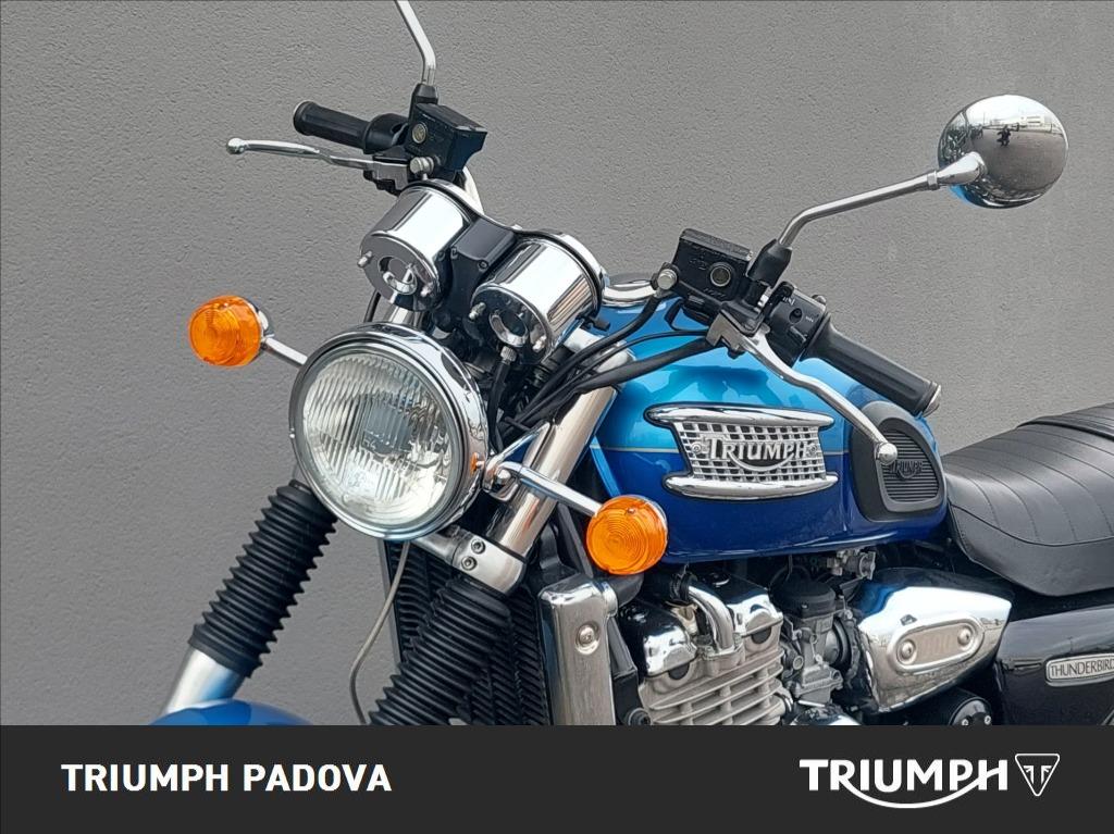 TRIUMPH Thunderbird 900 