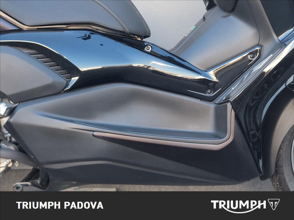 YAMAHA X-Max 300 Tech Max Abs