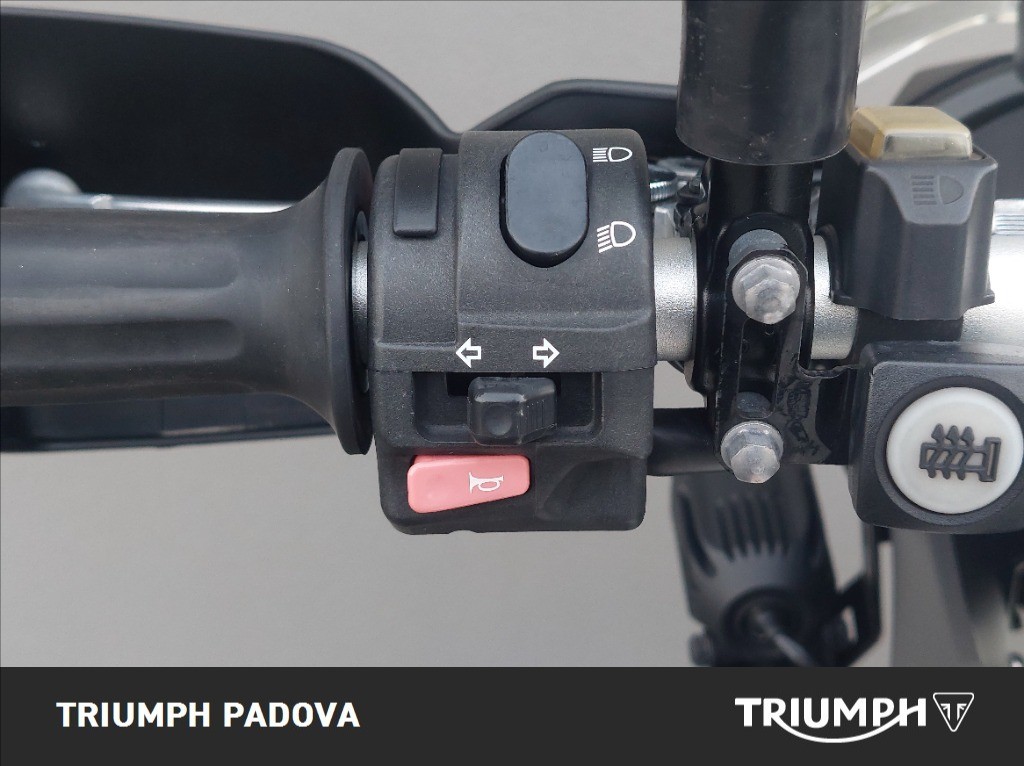 TRIUMPH Tiger 800 Abs