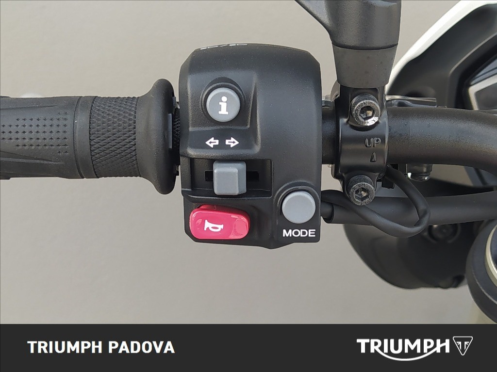 TRIUMPH Street Triple 660 S A2