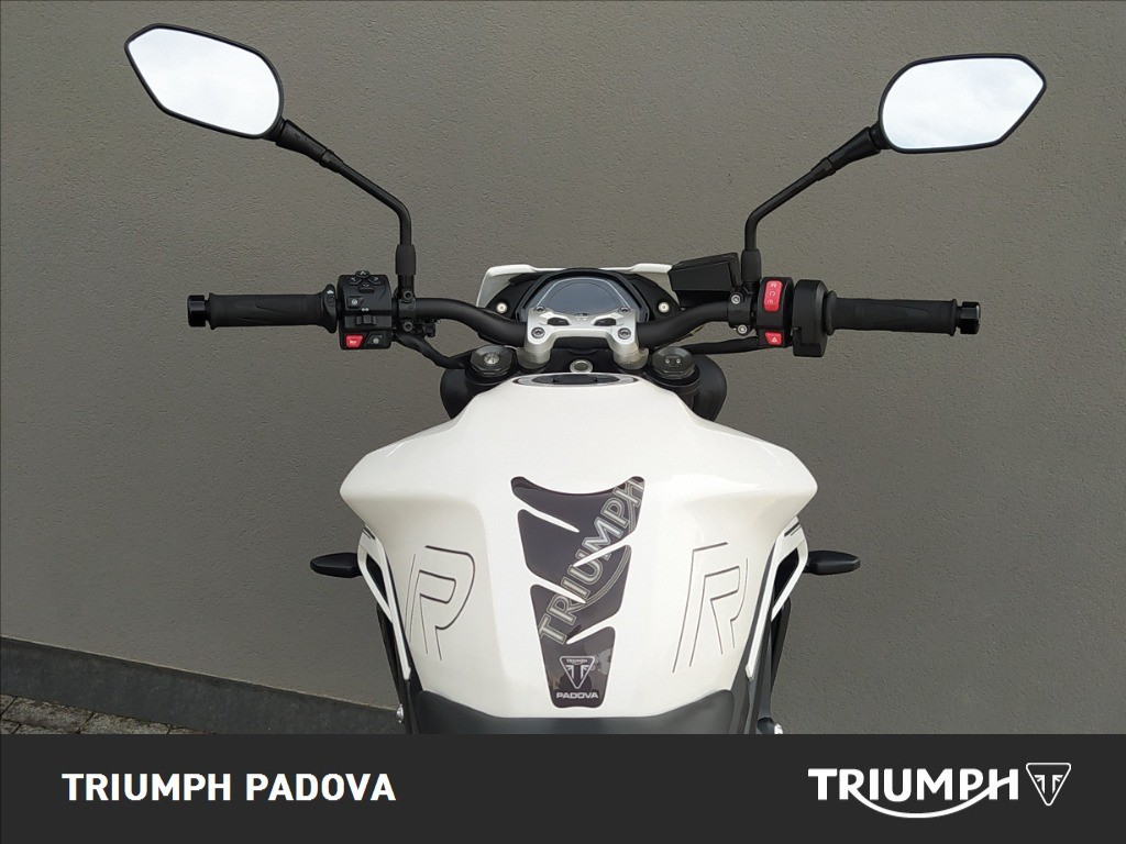 TRIUMPH Street Triple 765 R