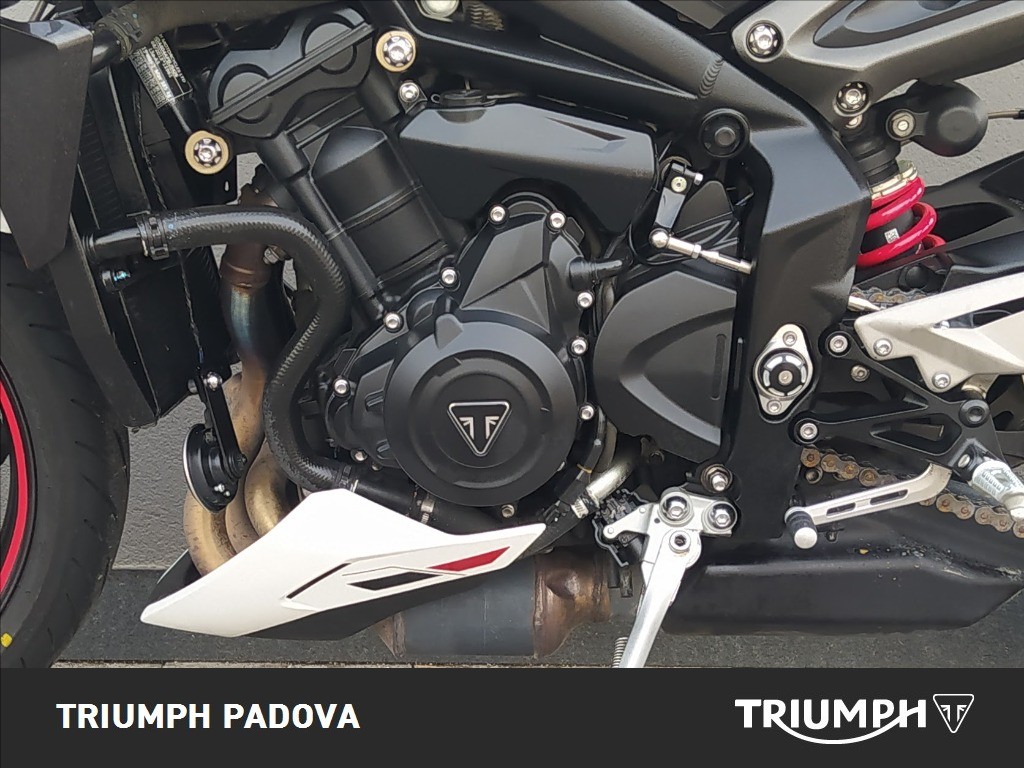 TRIUMPH Street Triple 765 R