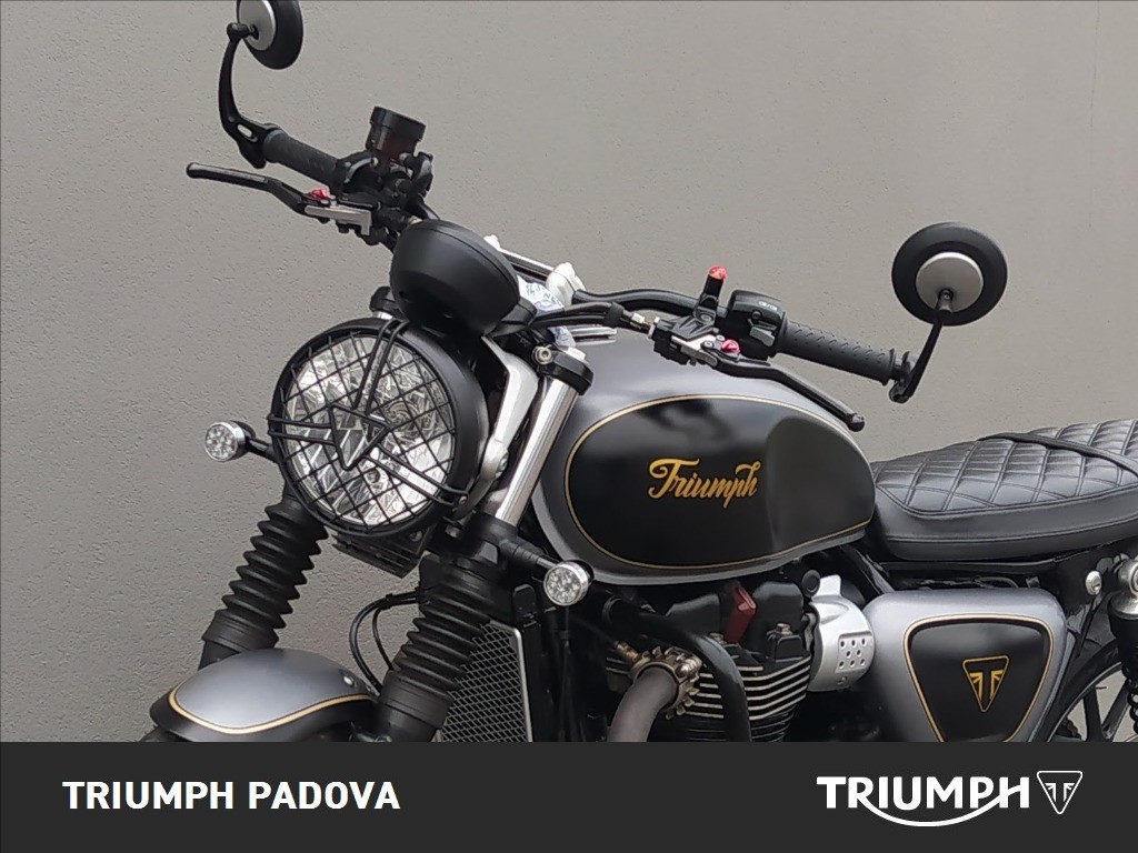 TRIUMPH Street Twin 900 